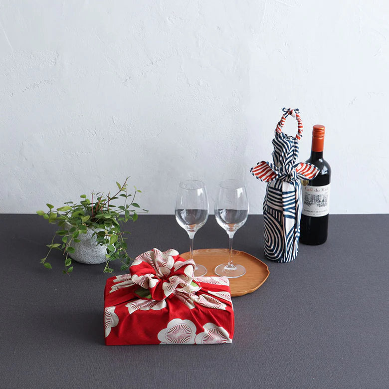 Cotton Furoshiki (70 cm) - Reversible Japanese Apricot Red/Green