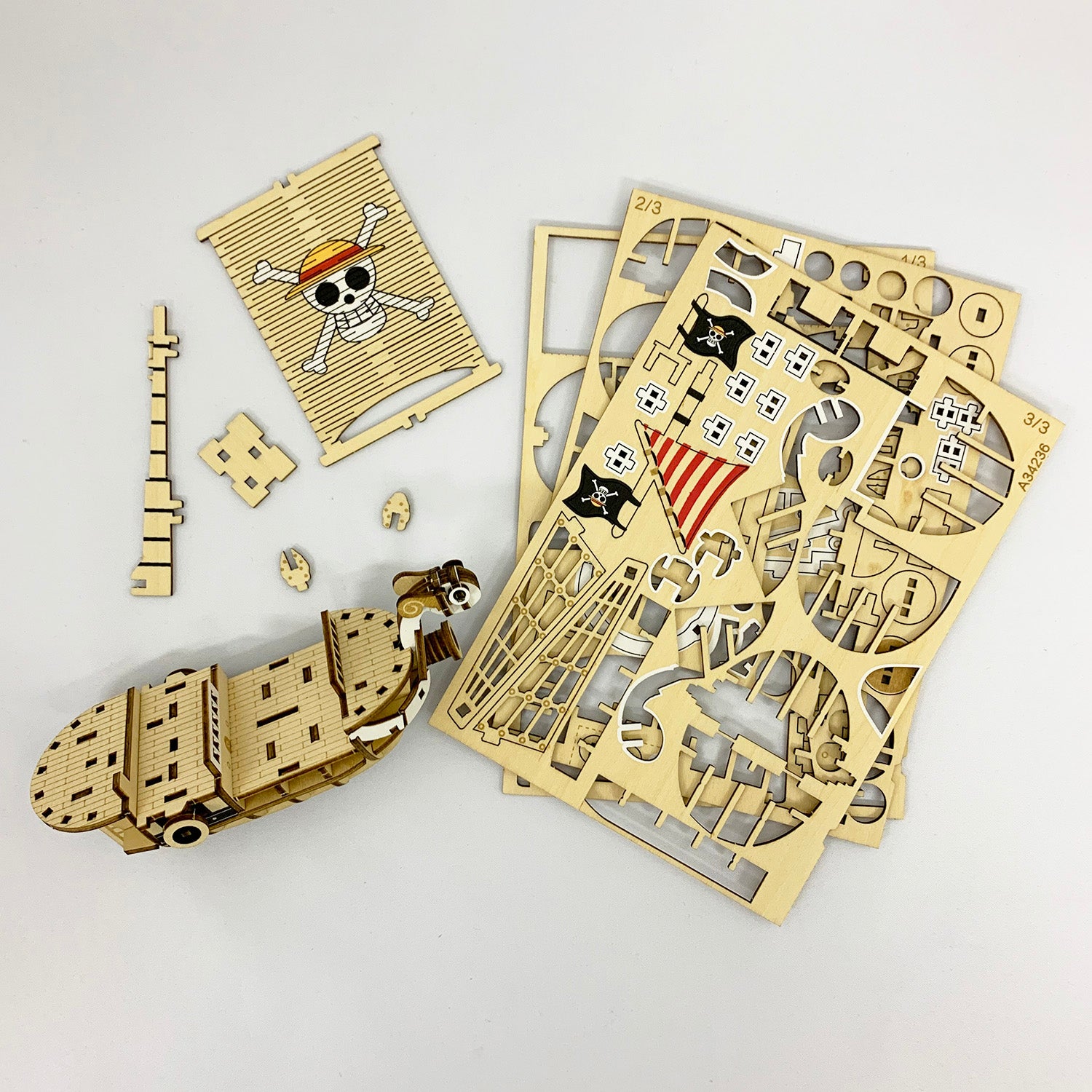 Ki-gu-mi One Piece Wooden Ship Model