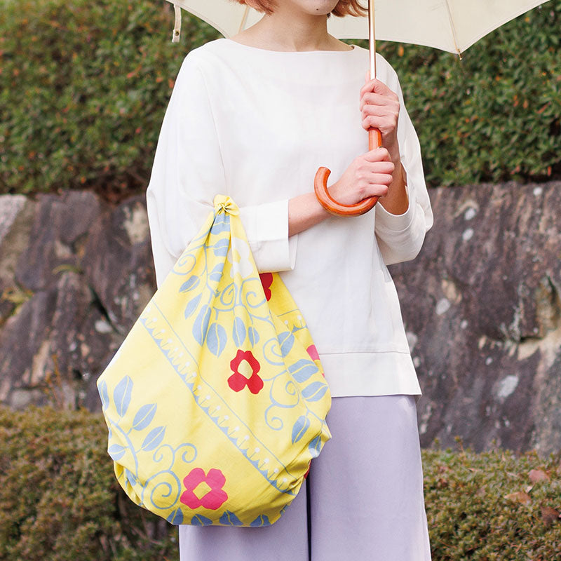 Aquadrop Water-repellent Furoshiki (100 cm) - Cotton Flower Arabesque Yellow