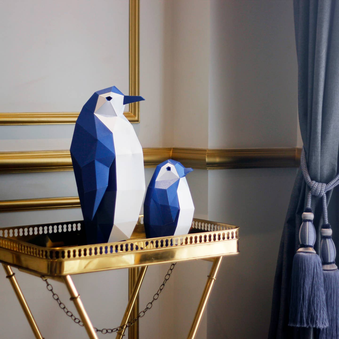 3D Papercraft Standing Art Kit - Penguins