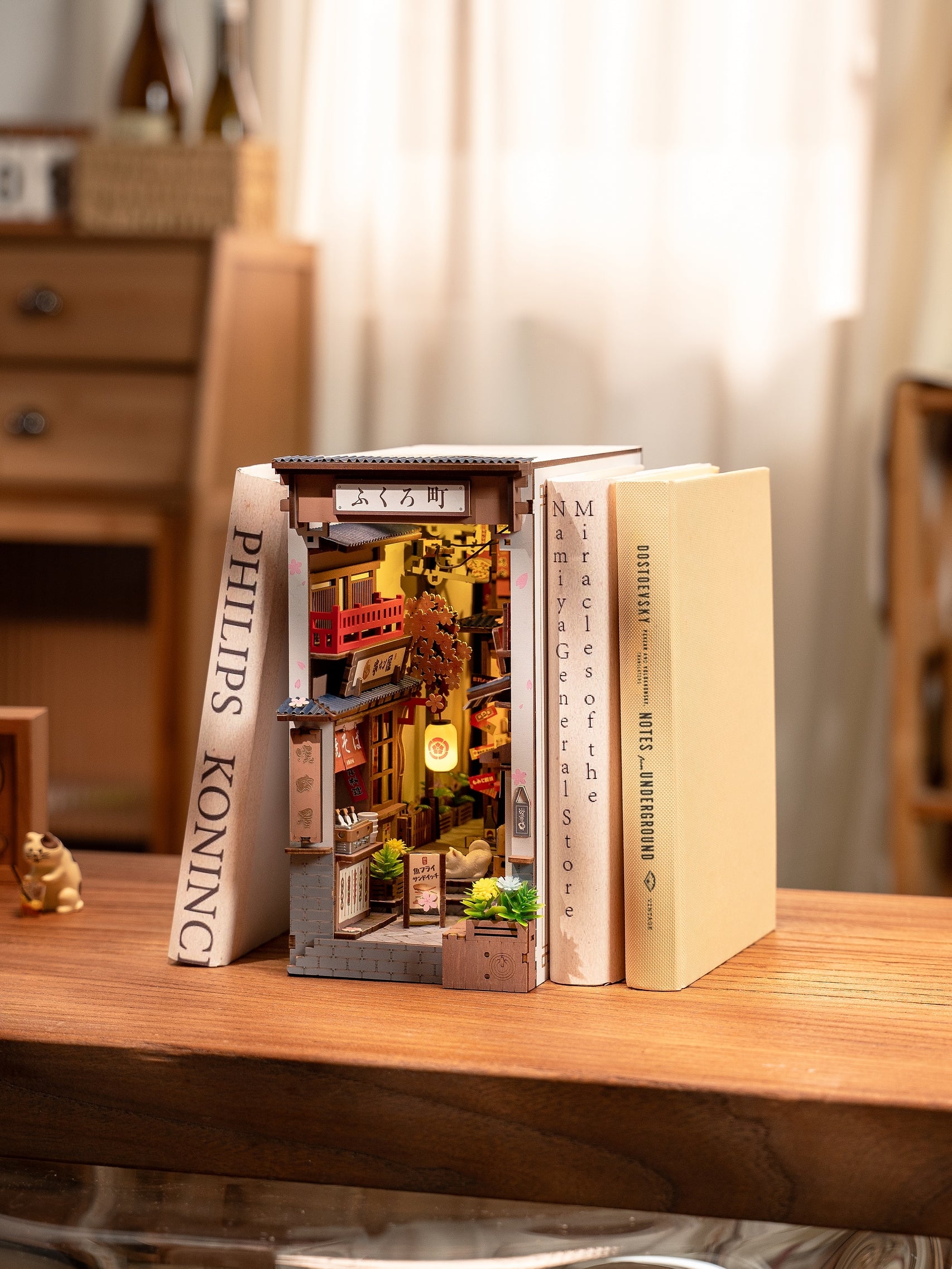 Rolife Sakura Wine Alley Diy Book Nook Kit