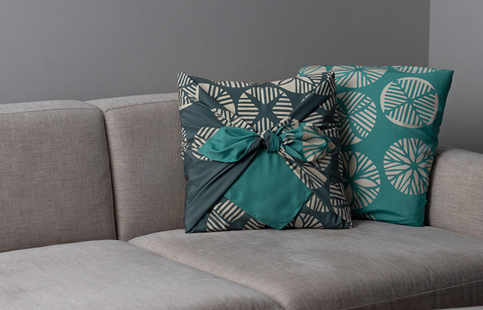 Aquadrop Water-repellent Furoshiki (100 cm) - Reversible Isa Monyo Pine